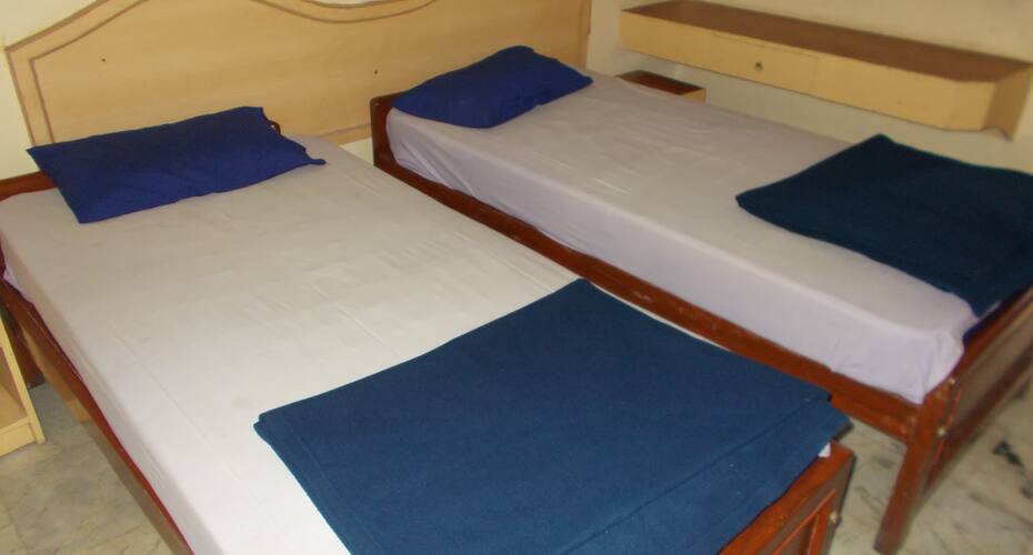 H.M. Lodge, Coorg 4